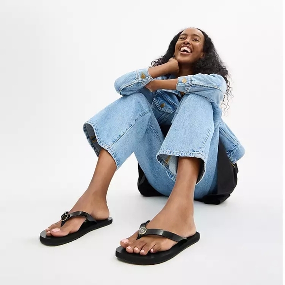 Coach Shoes - GUC- COACH Black Sandals